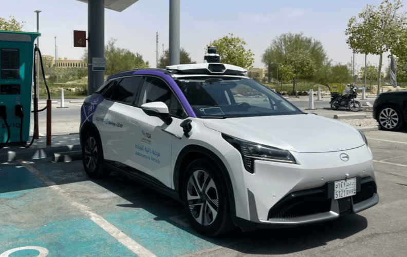 سيارة GAC EV ذاتية القيادة